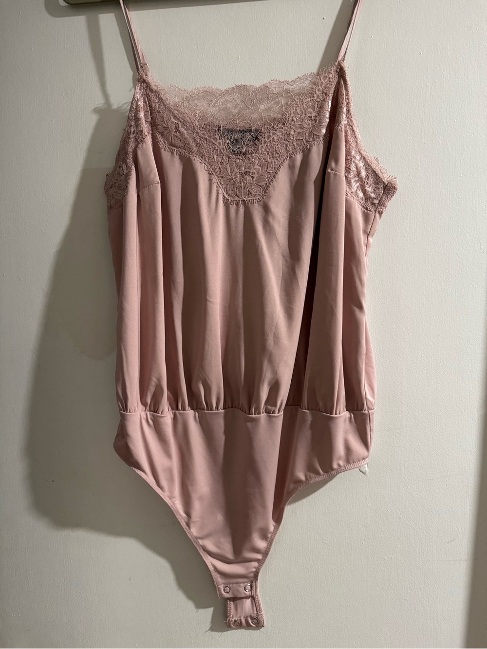 Express Conscious Edit Blush Pink Lace Satin Bodysuit Size L